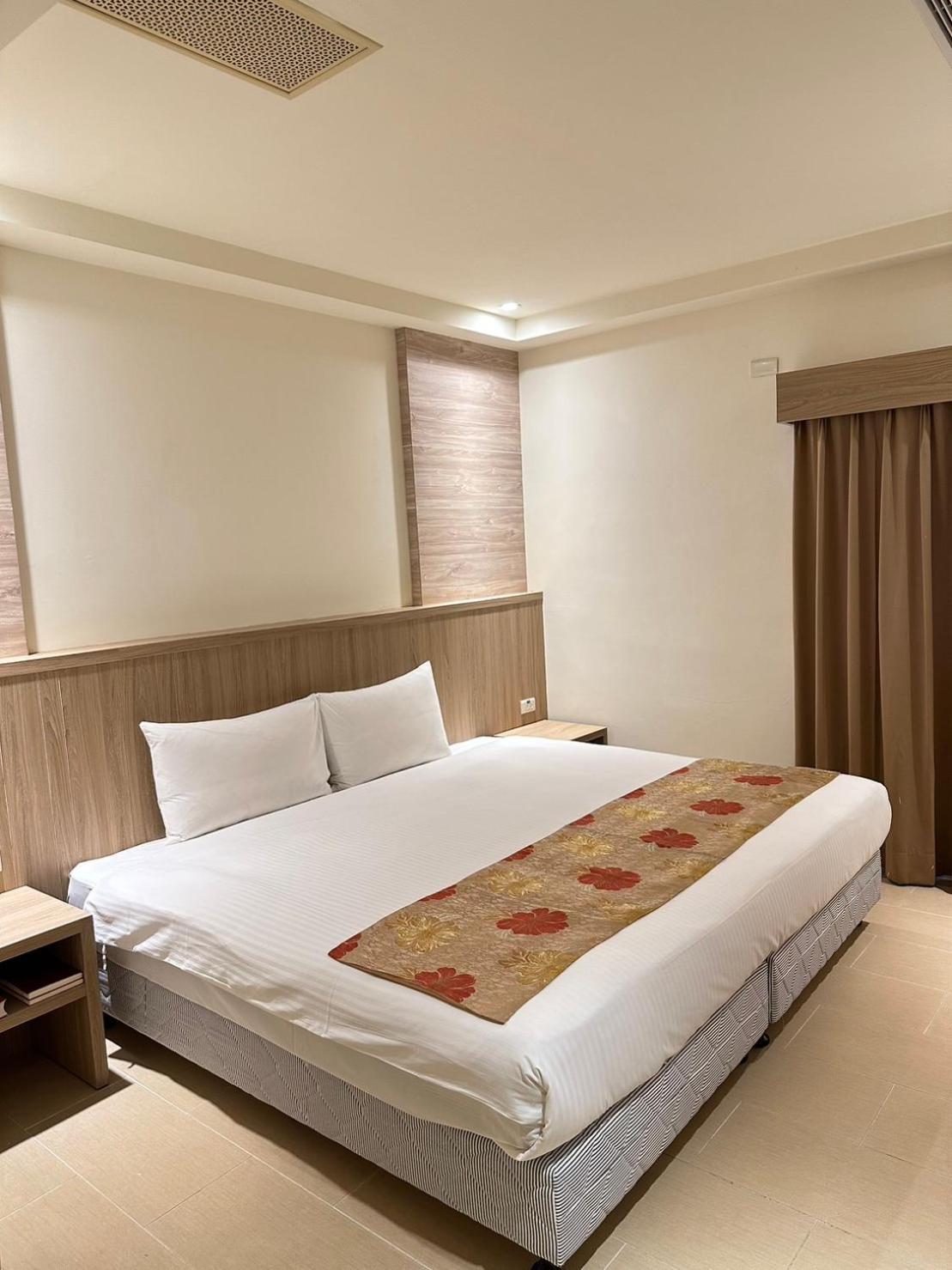 East Town 26 Hotel Hualien Exterior foto